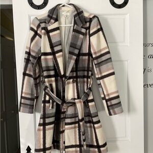 Maurices Plaid Trench Coat in Cream and Gray